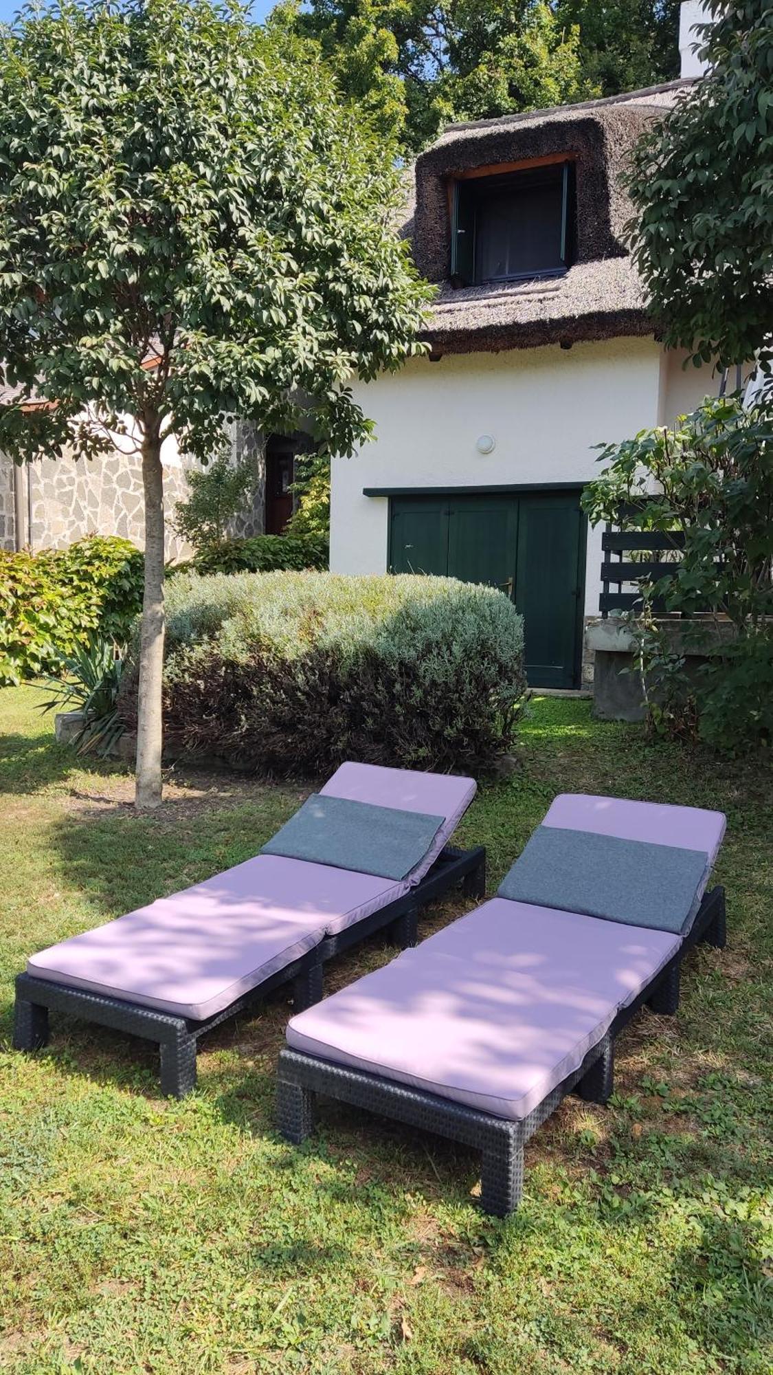 Peace & Beach House In Tihany, Sajkod Exterior photo